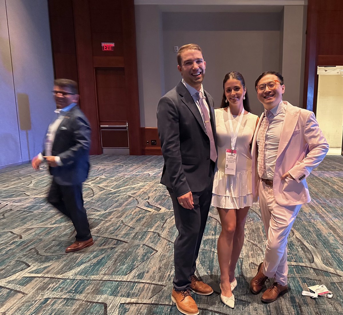 I met these 2 incredible mentors when I was a 1st year medical student, now <a href="/Mattcrophage/">Matt Xi Luo, MD</a> is in his fellowship, &amp; <a href="/cullen_lilley/">Cullen Lilley, MD, MS, MA, MB(ASCP)</a> is the new chair of the RFEC. I feel so blessed to look up to these friends! Also nice photobomb <a href="/GGMTorresMD/">Guillermo G. Martinez-Torres, MD, FCAP, FASCP</a>