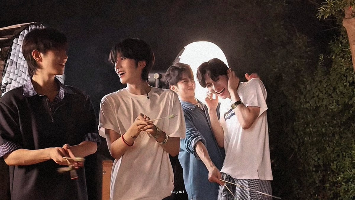 แล้วแต่จะคิด ชีวิตคนละแบบ
555555555555555555555555555555555555555555555555555

#D4CAMPINGSEASON 
#JiangLi #JiangHeng #LiPeiEn 
#XingQiu #HuangXing #QiuDingjie
#DesireTheSeries #ABODesire