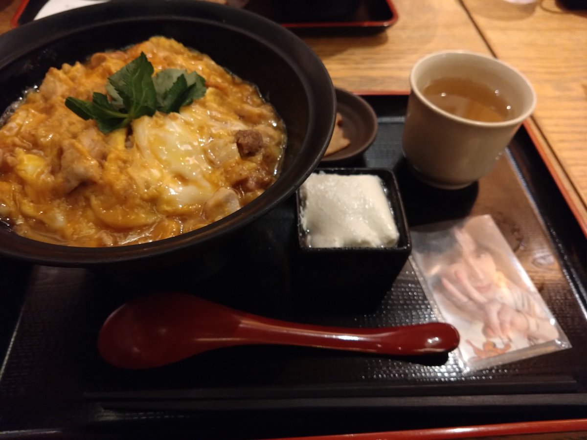 sndnnnn27's tweet photo. 久しぶりに竹下通り付近に行ったら人混みと暑さで死んだ。 https://t.co/X5VHpARfdB