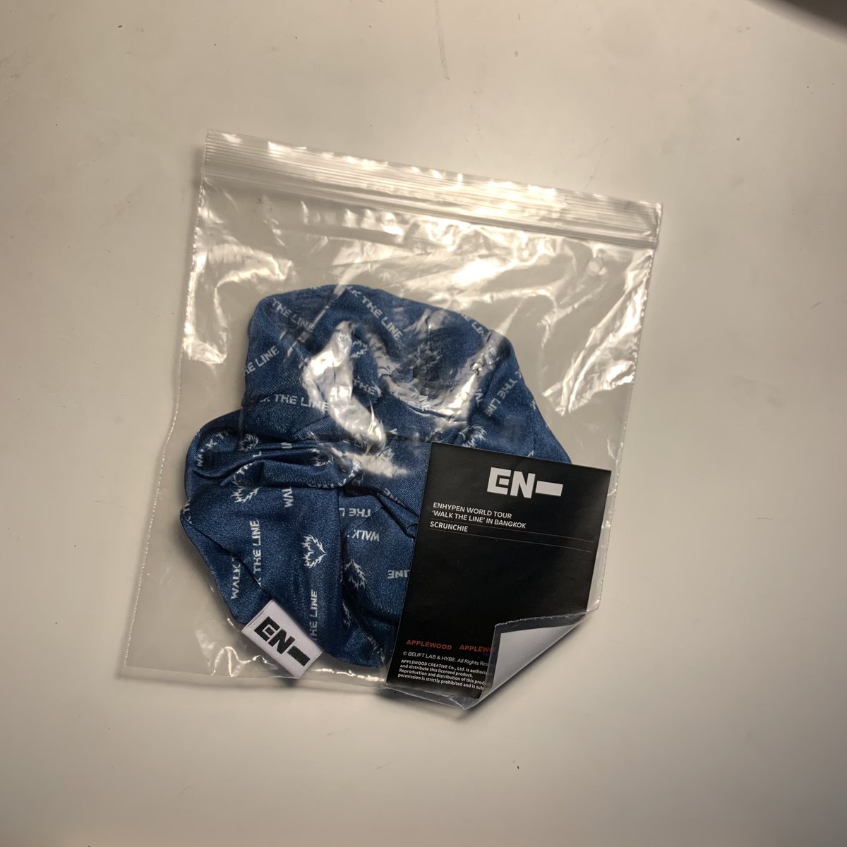 flswnio's tweet photo. 📢พร้อมส่ง wts🧘🏻‍♀️

✶ ยางมัดผม scrunchie (wtl in bkk)
✶ 350 ฿ free shipping 🫰🏻🫰🏻(ไม่เคยใช้)

สนใจ dm / เมนชั่นสอบถามได้คับ♥️👩🏼‍❤️‍💋‍👩🏻
#ตลาดนัดENHYPEN https://t.co/Wr2mA4vRNJ