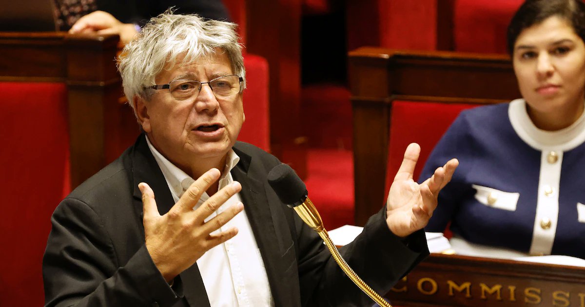 En affirmant que la police est par essence raciste et violente, ce sombre idiot met une cible dans le dos de tous nos policiers et gendarmes.
Ce furoncle insoumis est un criminel.