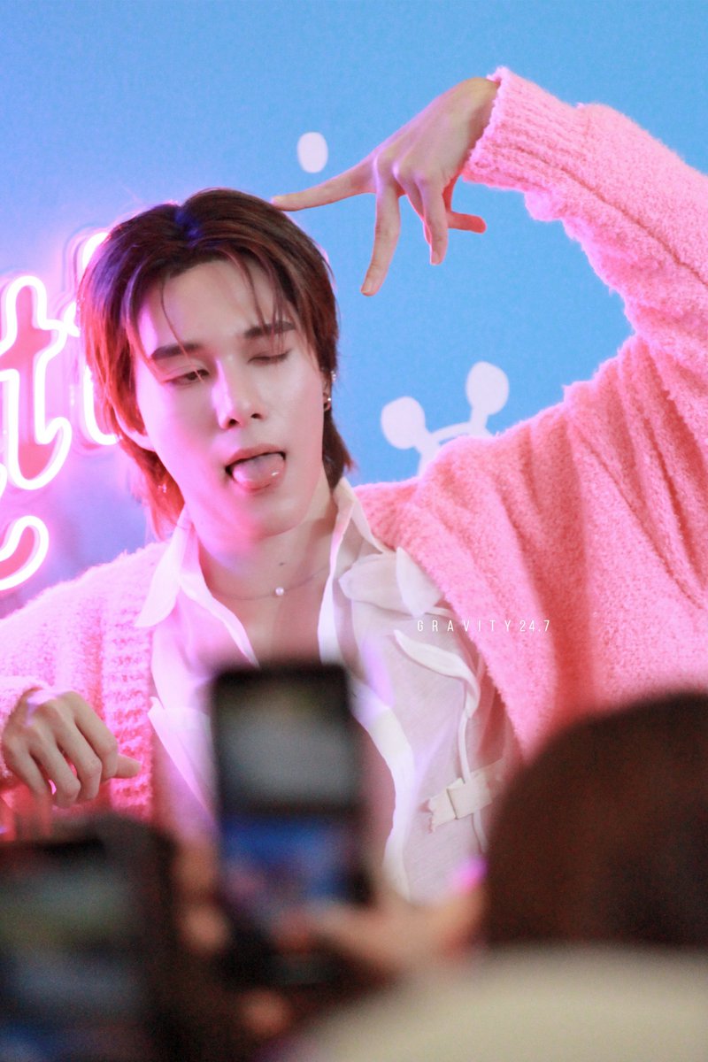 gravity24's tweet image. 🐱😜 #hirunkit_ 

GLADE HELLO KITTY X SKNN
#GladeHelloKittyxSkyNani

@Hirunkit_