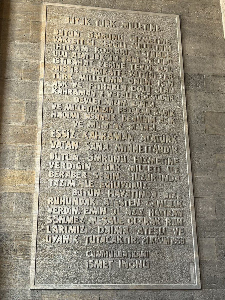 🇹🇷 Anıtkabir’de, Ulu Önder Gazi Mustafa Kemal Atatürk’ün huzurundaydım.
Bir kez daha minnet, saygı ve gururla andım.
Bu topraklarda özgür nefes alabiliyorsak, O’nun ilke ve mücadelesi sayesindedir.
#Anıtkabir #MustafaKemalAtatürk