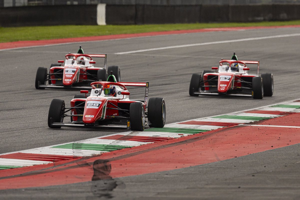 Challenging end to the weekend in Mugello 🇮🇹 
Never really had the pace all weekend so it was difficult to recover in the races. 
We are back to racing next weekend in Barcelona so will be hoping for a better weekend there. 

Thanks to all the team for their hard work 💪🏻