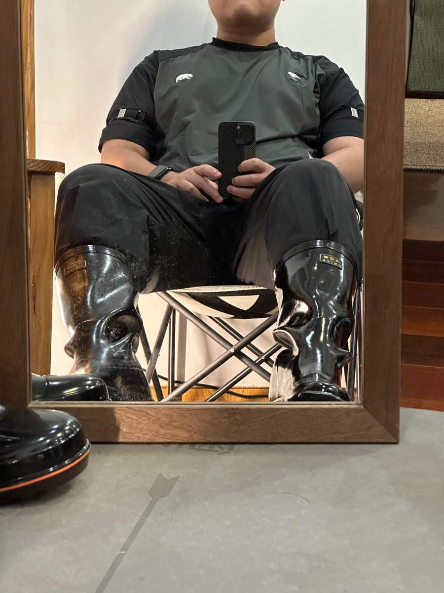 爆辣摩尔质量数 tweet media