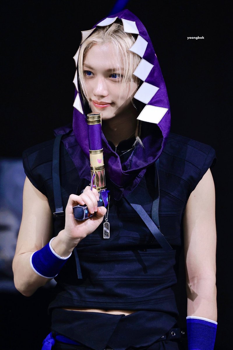 #FelixEraDefiningIcon
#지금_온세상이_용복이야
#HappyFelixDay