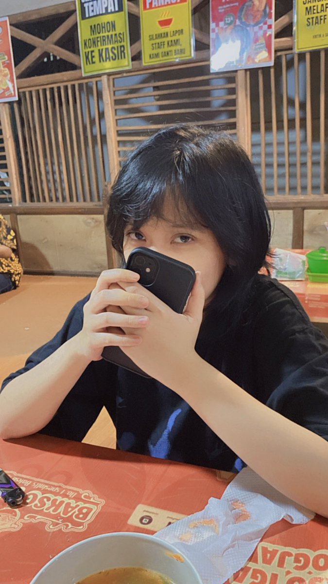 elfbugs's tweet image. 