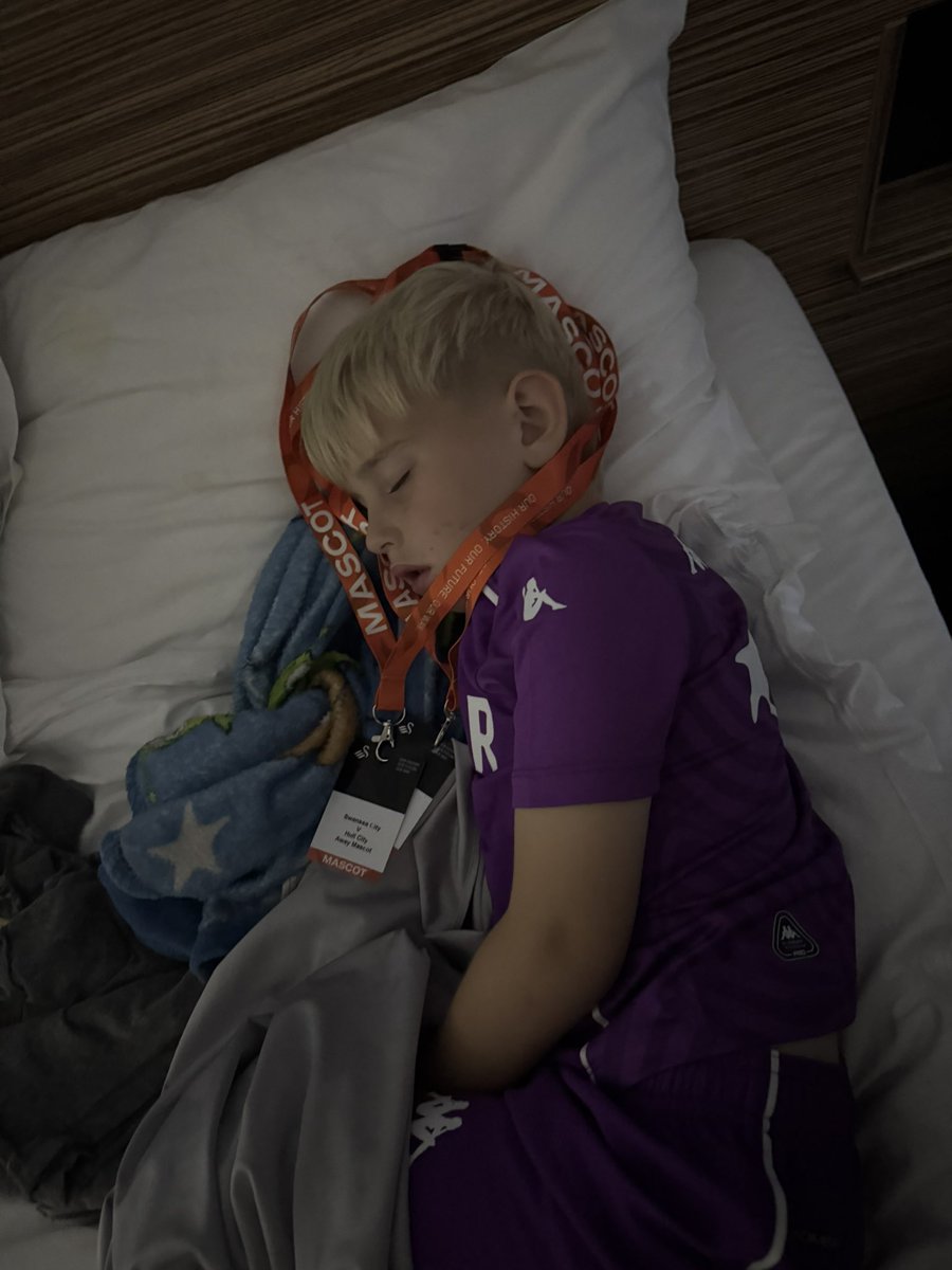 The world was all a bit to much for Tiny Tiger yesterday. #hcafc