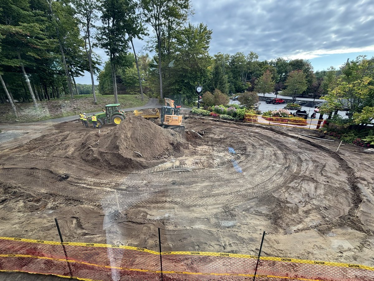 RBisser's tweet photo. Putting green construction underway! Can’t wait to se a full green renovation from start to finish. Expanding putting green by 50% with 3% slope max to increase a better area for practise! Going to be an amazing view from the clubhouse. https://t.co/jErDy3214S