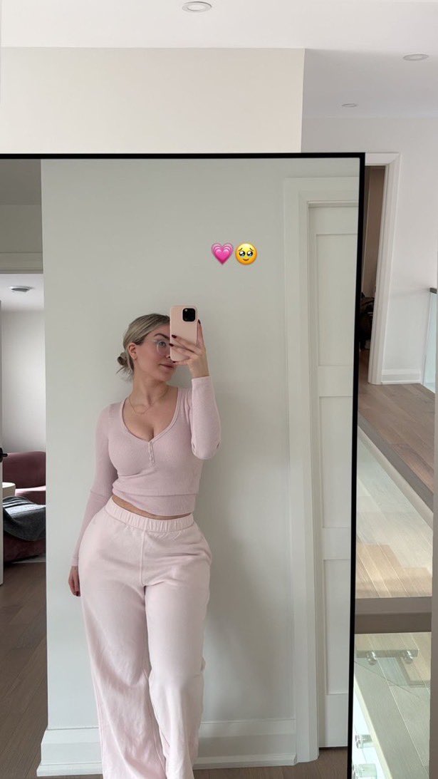 yiagoadr3ry's tweet image. Lick your screen