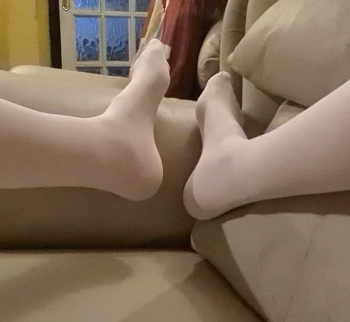 angelofdesirex's tweet photo. Making new vids wearing my new pink tights ๐
#footfetish #feetlover #feetworship #footmodel #tight #pinktights #tightsfetish
#manyvidsmodel https://t.co/PtVxvzlwSz