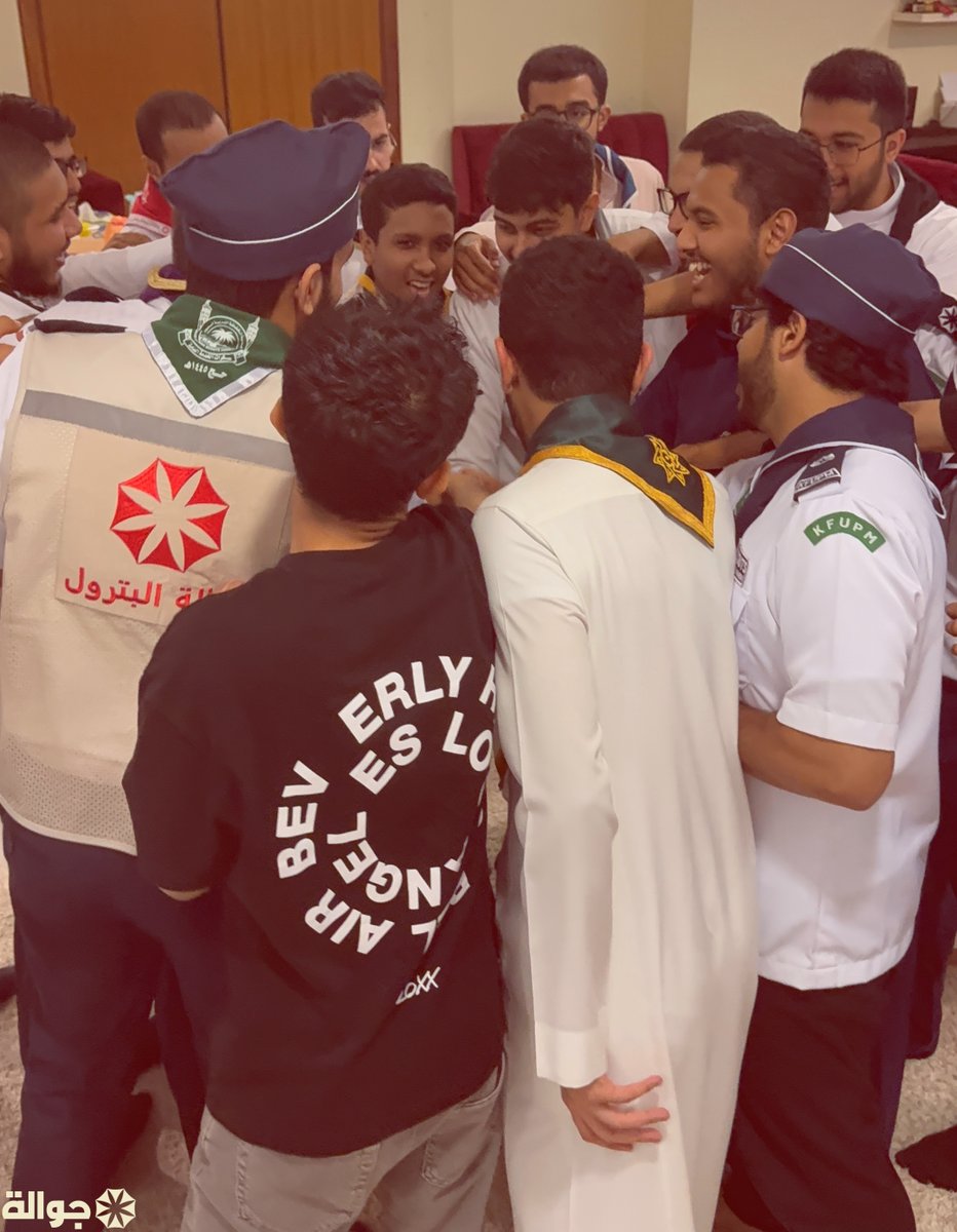 سافِر تَجد عوضًا عمن تفارقه |•| وانصَب، فإن لذيذ العيش في النصبِ!
إني وجدت وقوفَ الماء يفسده |•| إن ساح طابَ، وإن لم يجرِ لم يَطِبِ..
――

أقمنا في أسبوع سابق لقاءنا الافتتاحي لهذا الفصل (251)، والذي أسميناه: «نماء» 💹🌿.

ناقشنا فيه طموحاتنا وخططنا، وتعرفنا على قادتنا..
#KFUPM