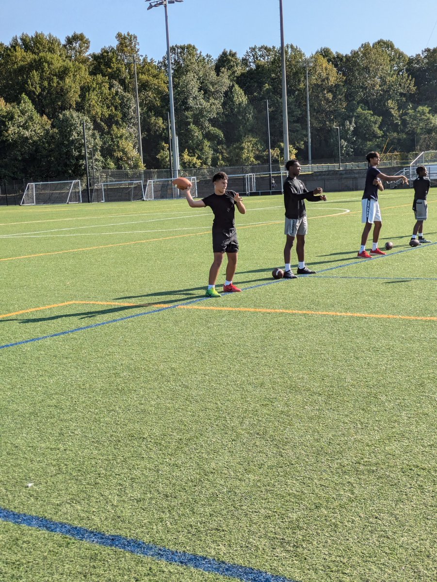 George "G" Fuentes QB 2029 (@gmaxfqb) on Twitter photo thanks <a href="/CoachAaronRHA/">Coach Aaron</a> for letting me come out and get some training ahead of homecoming week for <a href="/WakeWarriorsFB/">Wakefield Football</a> thanks <a href="/CoachAaronRHA/">Coach Aaron</a> for letting me come out and get some training ahead of homecoming week for <a href="/WakeWarriorsFB/">Wakefield Football</a>