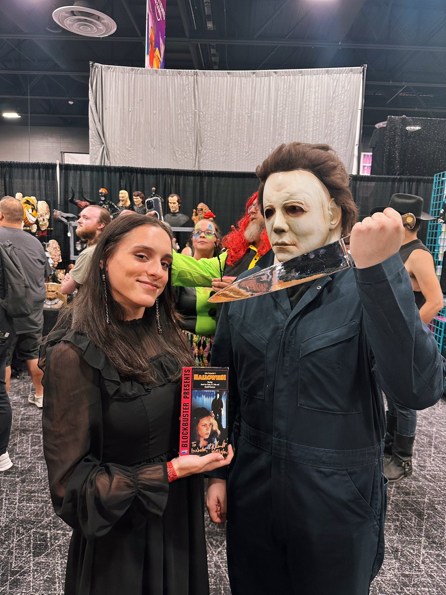 theoddghoul's tweet photo. HorrorHound 2025 🖤🎃🔪 https://t.co/2l1cYOPVky