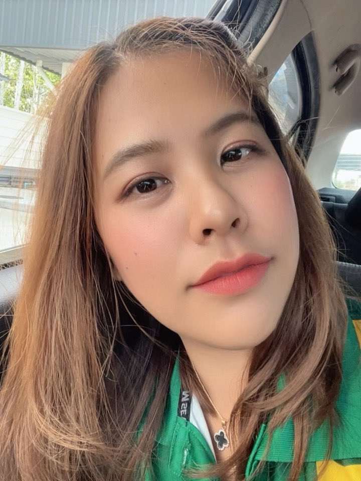 ครูแอม tweet media
