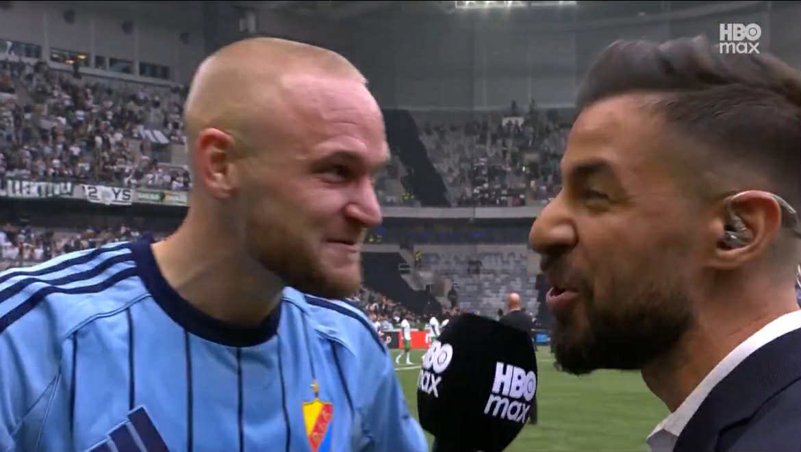 ”Jag bollar in bollen med bollarna”