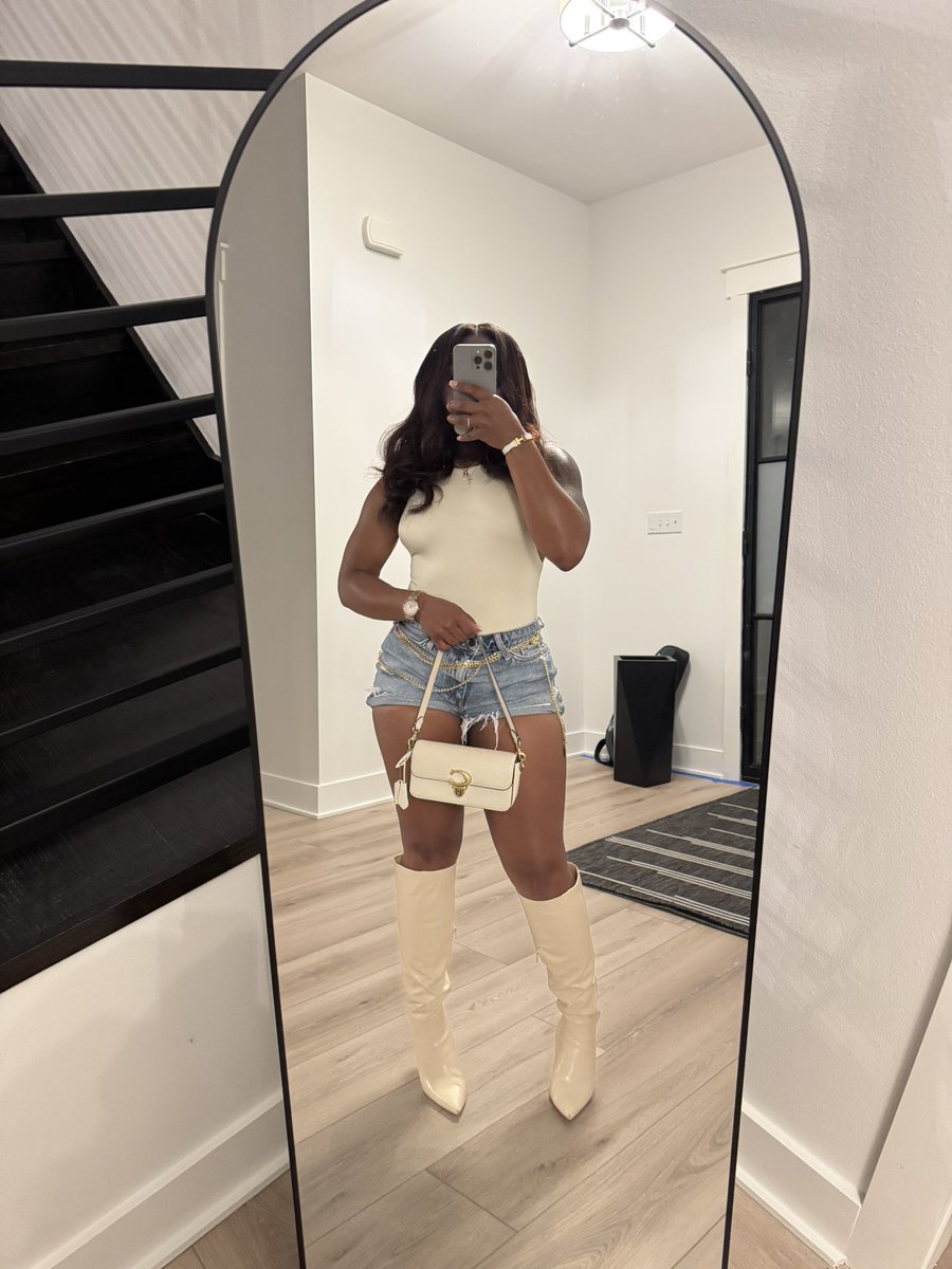 _jomesia's tweet photo. Mirror nudes >>> https://t.co/vO4yDeXDuK