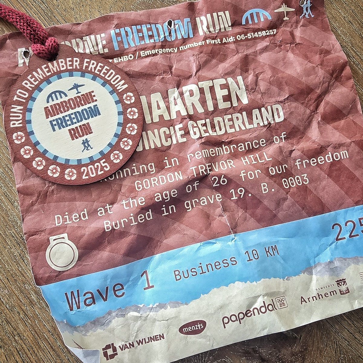 Heerlijk de Airborne Freedom Run gelopen. Dank <a href="/gemeentearnhem/">Gemeente Arnhem</a>, organisatie en vrijwilligers. 

En stilstaan bij Gordon Trevor Hill. 26. 

Lest we Forget.