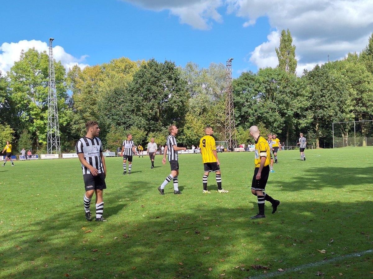 niek92jansen's tweet photo. โฝ๏ธ NVC Netterden ๐ VV Den Dam
๐
14-09-2025
โ๏ธ 3-0
๐ Groepsduel Districtsbeker Oost (Groep 3-31 zondagvoetbal)
๐ท๏ธ ยฑ 150 toeschouwers
๐ Sportpark De Hoek, Netterden ๐ณ๐ฑ
NVC wint derby met veel strijd ruim van Den Dam.
#NVCNetterden #VVDenDam #Netterden #Azewijn #groundhopping https://t.co/tE1vEE0xym