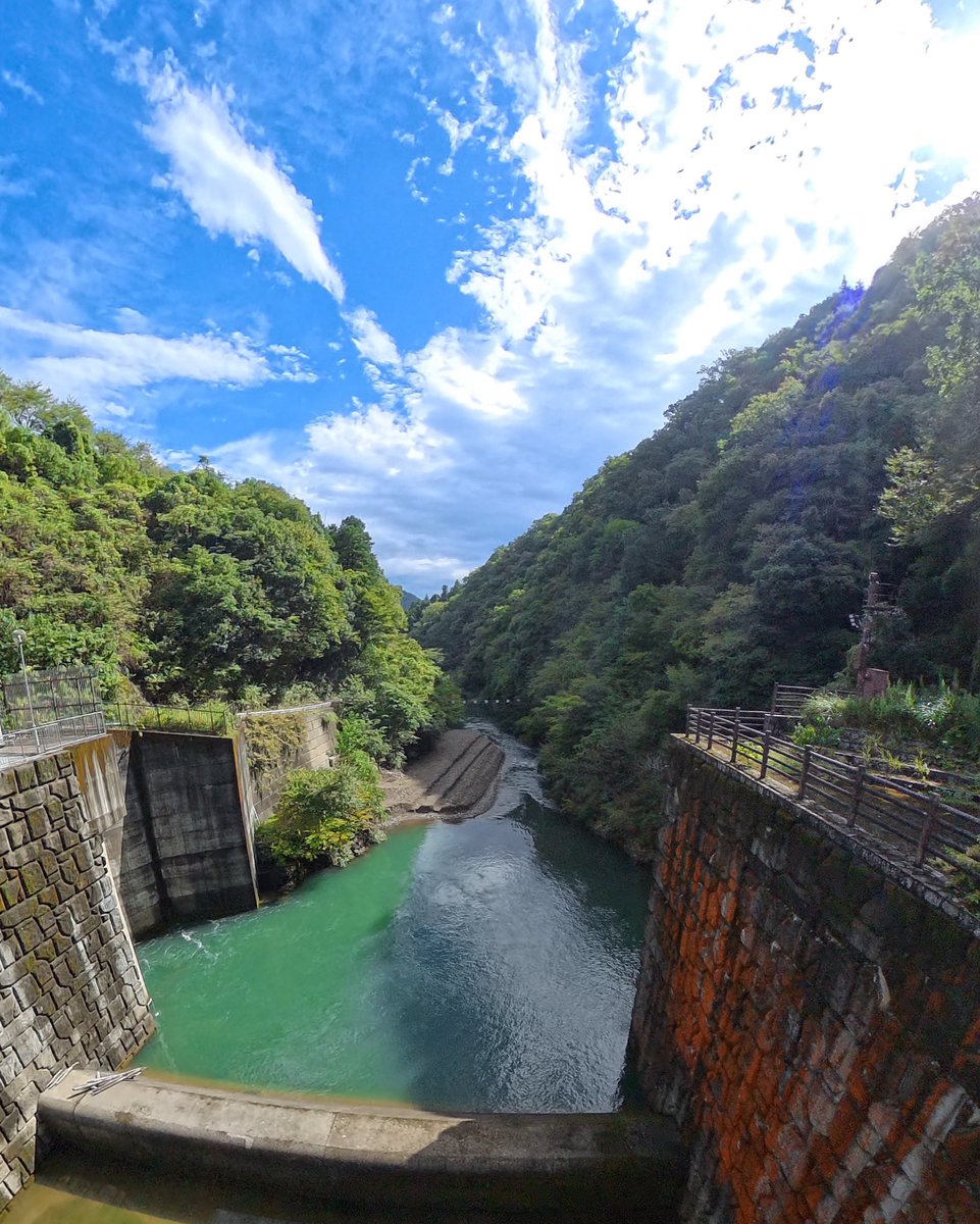 🌈 石小屋ダム（愛甲郡｜神奈川県）
宮ヶ瀬ダムの副ダム。

#石小屋ダム
#宮ヶ瀬ダム
#ダム
#dam