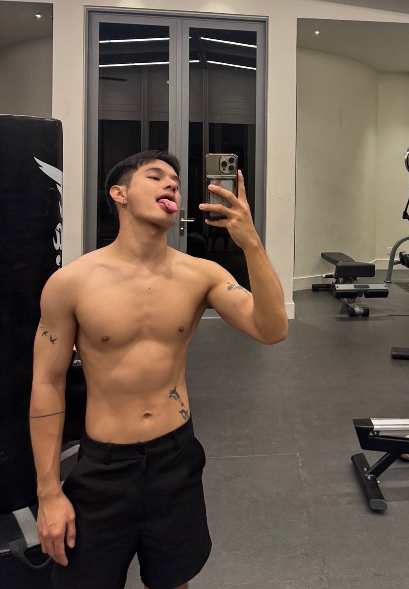 😋