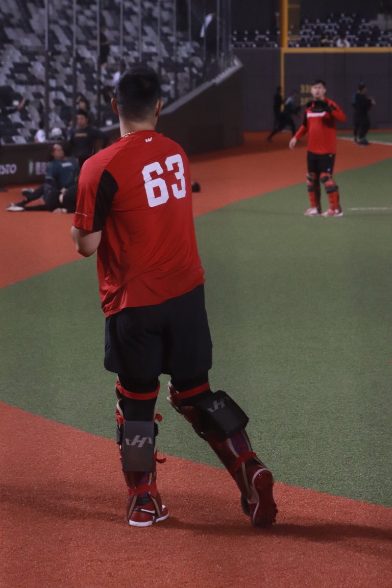 想跟大家分享我這段日子過的快樂的東西
還因為這樣跟以前認識的朋朋相認🥺
（這些都是我拿相機自己拍的喔）