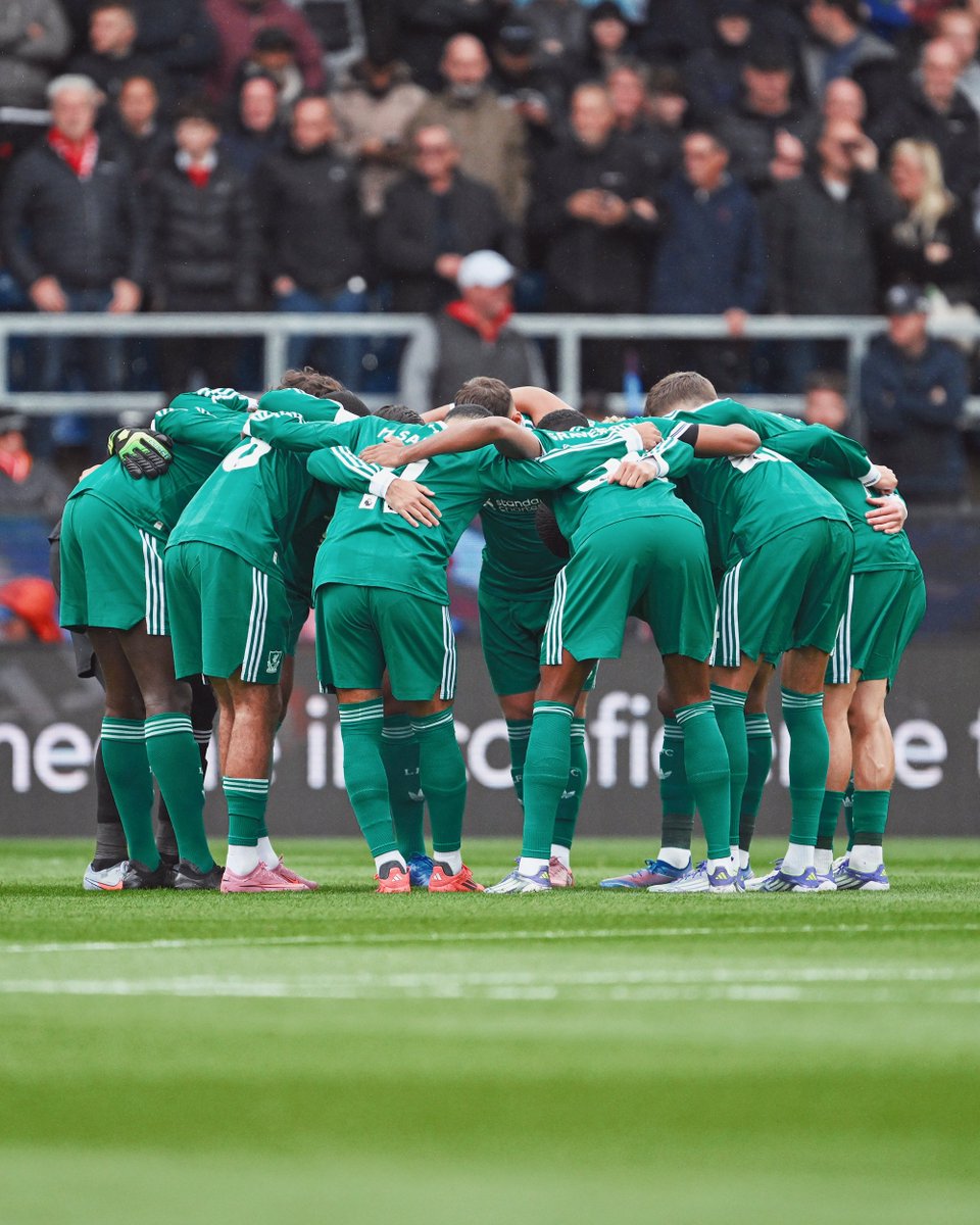 𝐓𝐎𝐏 𝐎𝐅 𝐓𝐇𝐄 𝐋𝐄𝐀𝐆𝐔𝐄 ! 🟢🏴󠁧󠁢󠁥󠁮󠁧󠁿

• 4️⃣ matchs 
• 4️⃣ victoires 
• 1️⃣2️⃣ points

[📸<a href="/LFC/">Liverpool FC</a>] #BURLIV