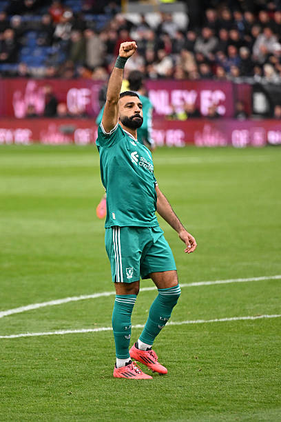 FT: Burnley 0-1 Liverpool

Goal: <a href="/MoSalah/">Mohamed Salah</a>

Never in doubt.

#LFC #BURLIV #EPL #LiverpoolFC