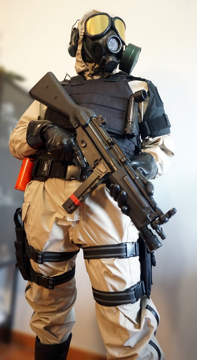 Dazzlelizz's tweet photo. First guard to get [REDACTED] by the [REDACTED] when the [REDACTED] does the [REDACTED] and then the [REDACTED] while the [RE-

Saw a few SCP kits on my feed so decided to try and throw one together with what I had on hand https://t.co/pD4npb9oLi