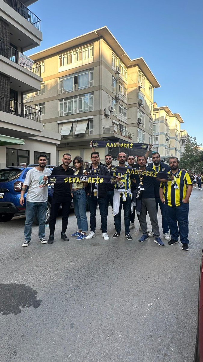 FENERBAHÇE’mizi trabzonspor karşısında yalnız bırakmamak için Kadıköydeyiz.
#KayseriGFB