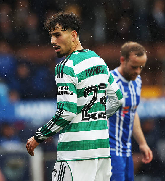 Sebastian Tounekti's first half by numbers

Touches in opposition's box - 7
Successful dribbles - 2 (100%)
Touches  - 31
Accurate passes - 31 (88%)
Expected goals (xG) - 0.32
Total shots - 3
Successful duals - 3