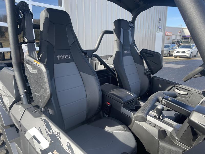 VETESNIK_PWRSPT's tweet image. 2025 Yamaha Wolverine RMAX2 1000 XT-R – Price Drop! 🔥

999cc engine, Sport/Trail/Crawl modes, WARN® winch, Maxxis® tires &amp;amp; Adventure Pro system. 

📞 608.647.8808
🌐 bit.ly/3KjRfk4

#YamahaWolverine #RMAX2 #OffRoadLife #TrailReady #RebateDeal