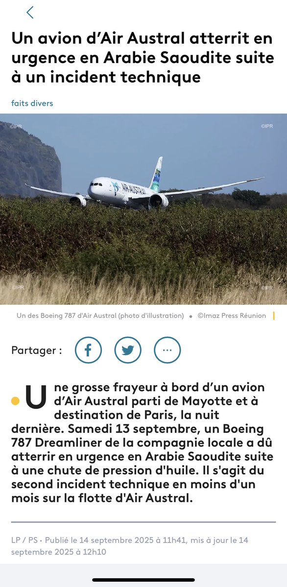 Chaban_28's tweet photo. Je viens d’apprendre que c’était un avion qui était en panne depuis des mois ! 😡

On n’entend jamais parler de vols Air Austral avec des passagers réunionnais ayant des problèmes techniques ou détournements. Par contre, dès qu’il s’agit de Mayotte, c’est toujours galère. 1/2 https://t.co/doeykkuV6T