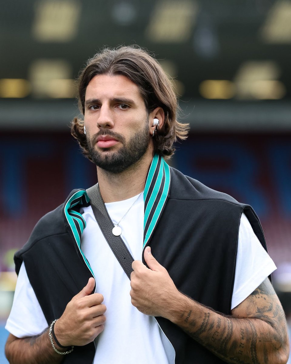 𝐃𝐨𝐦𝐢𝐧𝐢𝐤 𝐒𝐳𝐨𝐛𝐨𝐬𝐳𝐥𝐚𝐢 est indispensable ! 🇭🇺☄️

[📸<a href="/LFC/">Liverpool FC</a>] #BURLIV