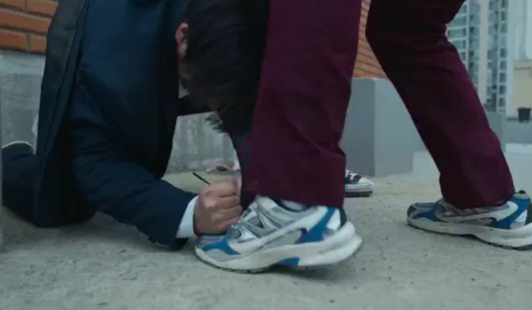 obsessuho's tweet photo. this seongje x sieun fight sequence was everything to me, so satisfying, & sieun's big brain energy >>>
bro got his opps glasses to attack thats so sexy of him & the last blow was crazy asl 🙂↕️
#WeakHeroClass2ep4 https://t.co/RcmFKKXKcv