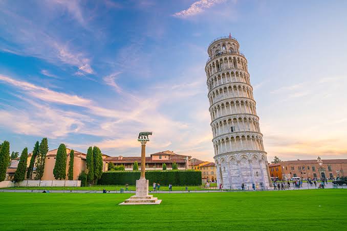 CSCnagendra's tweet image. People see buildings; engineers see what keeps them standing. ⚖️

Did you know?

Leaning Tower of Pisa tilted for 800+ years before stabilization.