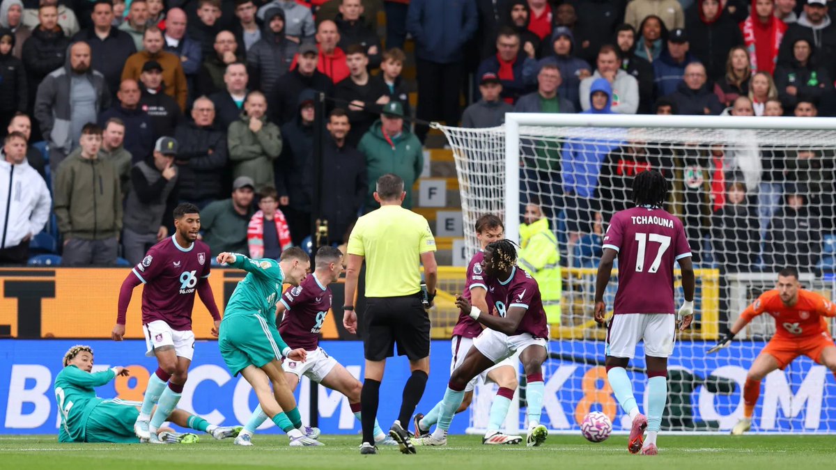 Shoutout for each and every single one of our players today. Absolute defensive masterclass. They fought like real warriors. 

#twitterclarets #UTC #Burnley