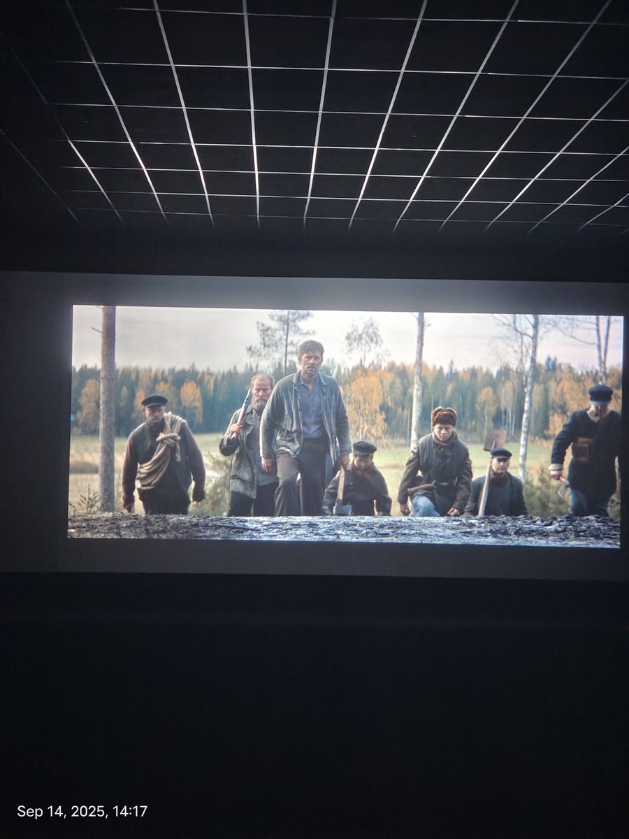 Amith_Anilkumar's tweet photo. Nowadays going to theatre is like paying to watch ads. It will be ads for almost the 1st 15 mins from the time the #film was supposed to start. Wth is this. @IndiaCinepolis @_PVRCinemas
#cinepolis -2:05 pm show, ads till 2:16pm
#PVR -12:50 pm show, ads till 1:16pm
Why should we? https://t.co/uEBl5THrrI