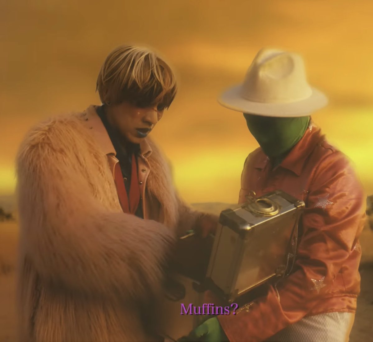 koshkoshh_'s tweet photo. 장난스럽고 대담하며 화려한, 한편의 케이퍼무비 같은 So I Danced의 MV, 2주년을 축하합니다🎂Cheers to 2 amazing years!🍾🥂🎉
@DPRIAN_  #dprian #soidanced https://t.co/NBtAJSPDG3