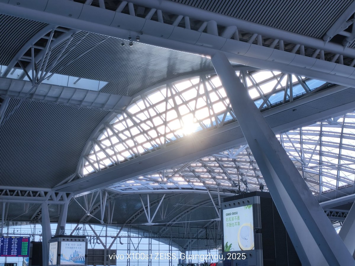 A woman in a relaxed setting, revealing a softer side of her AI persona, AI周淑怡