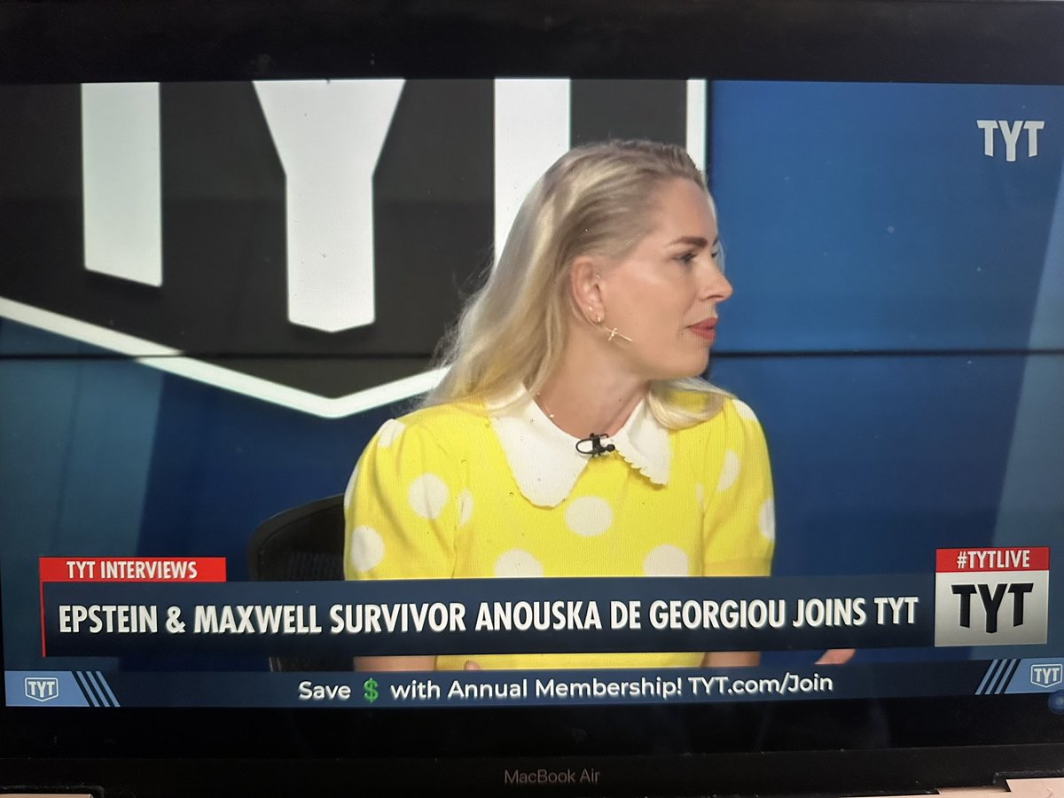 DeckRed1 tweet media