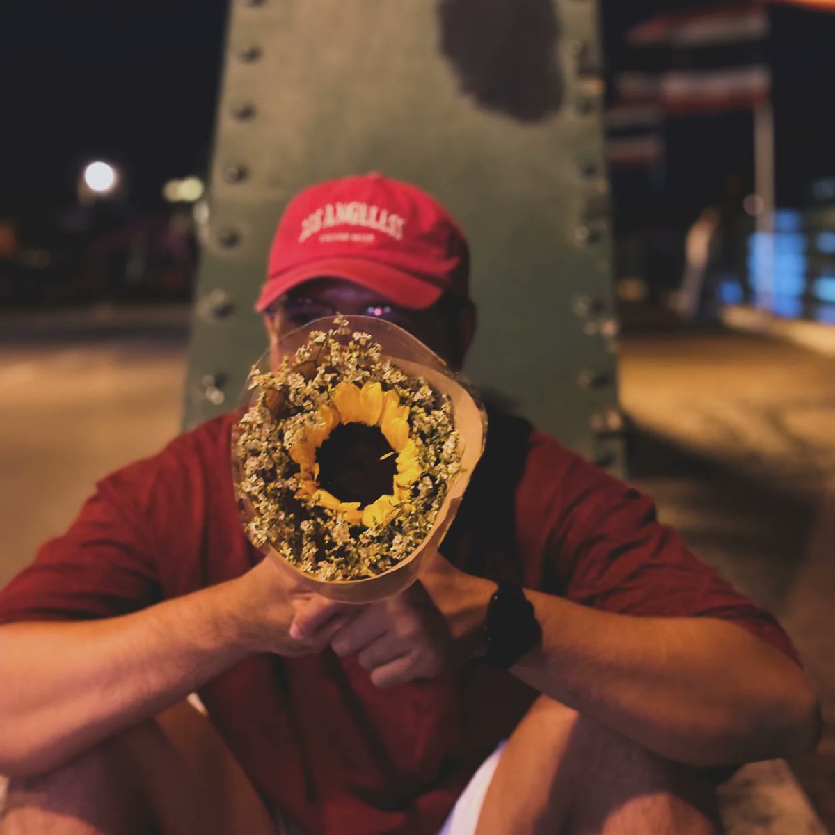 Monday_me tweet media