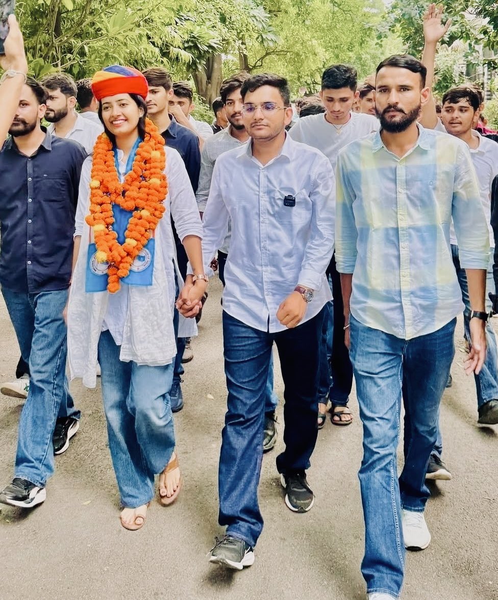 DU में मारवाड़ के दोनों युवा अब एक साथ 
<a href="/JoslynChoudhary/">Joslyn Nandita Choudhary🇮🇳</a> <a href="/Gopalsaharnnsui/">GOPAL CHOUDHARY</a>