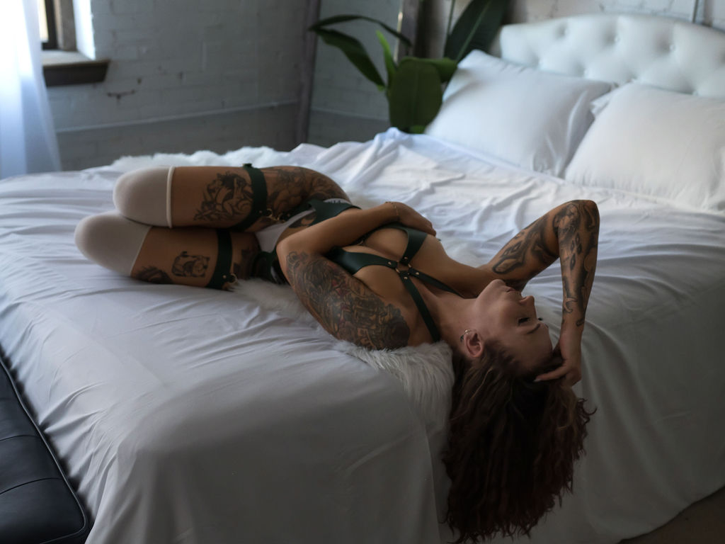 Minx McLeran tweet media