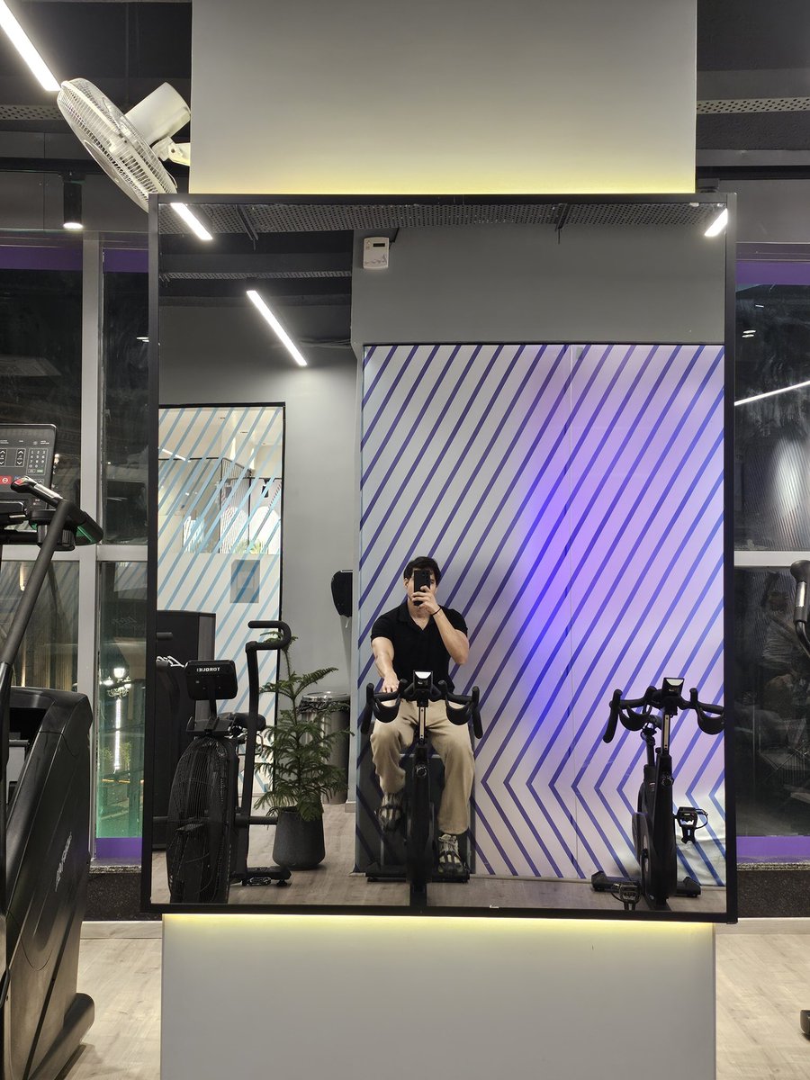ayushxweb3's tweet image. GM, If your weekend not like this 

We are not same bro 🤫