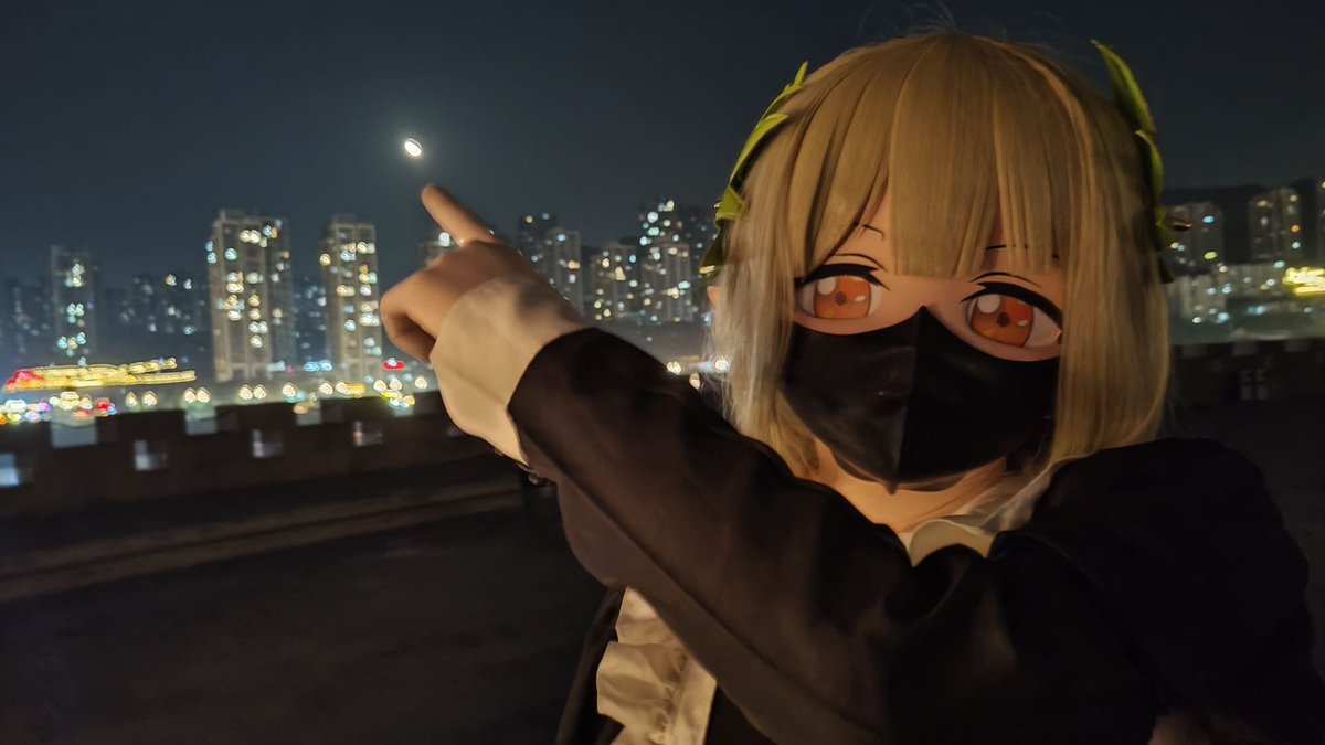 看！月亮！
#kigurimi 
<a href="/Ciallo_WADA/">泊爾賽福涅</a>