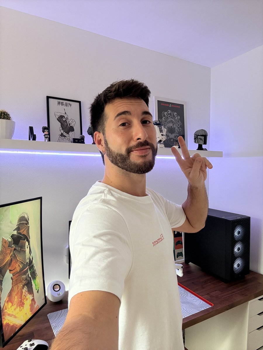 He empezado una cuenta de IG en la que hablo de videojuegos y también del Lore de estos. Si os interesa y os queréis animar pues me haríais muy felis. 🫶🏻🤧

instagram.com/urianxp