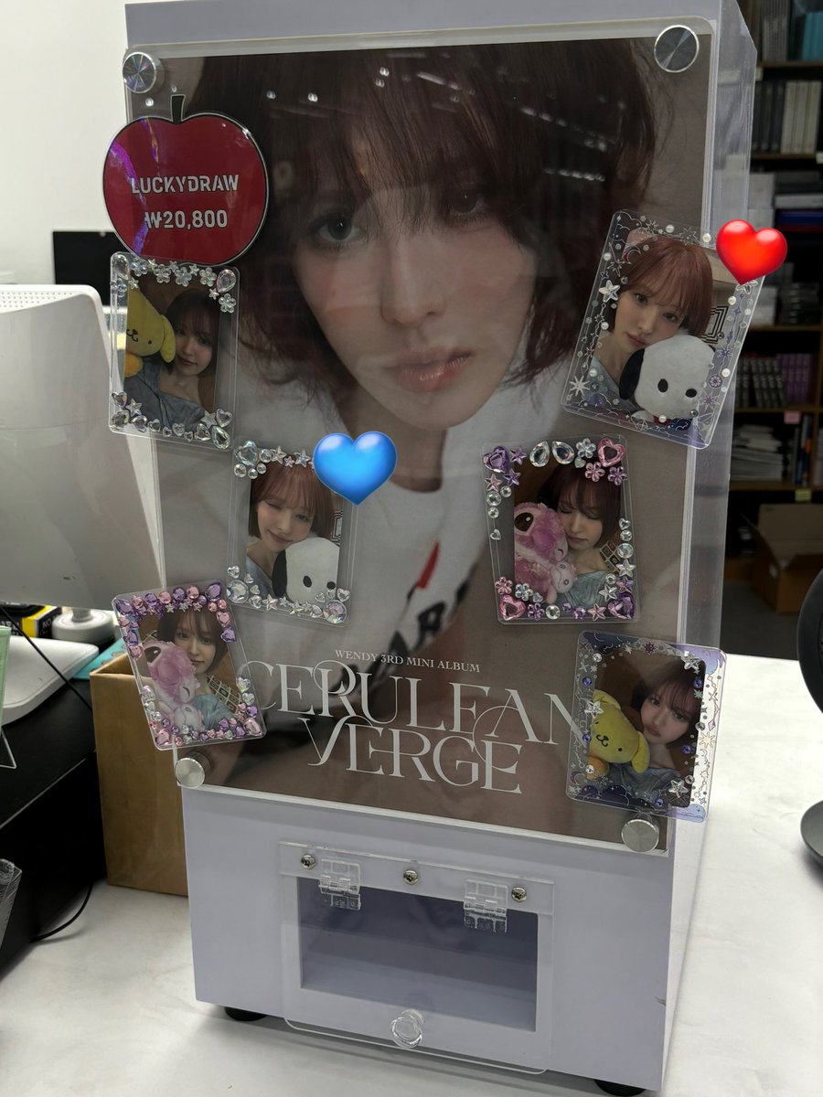 웬디 애플뮤직 럭드 교환 구해요...

저 : ❤️완뭉이
러비 : 💙 완뭉이

콘서트 직거래도 가능한... 🥹