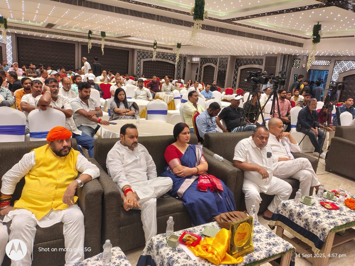 gmcmayor's tweet photo. 🎙️ Magadh की बात अब Surya Bihar की आवाज़!
Surya Bihar की लाइव डिबेट में Magadh की बात ��े रखी जन-जन की सोच।
विकास, शिक्षा और युवा सशक्तिकरण पर बेबाक चर्चा।
#MagadhKiBaat #SuryaBiharLive #जनता_की_आवा https://t.co/9EuuonZfMJ