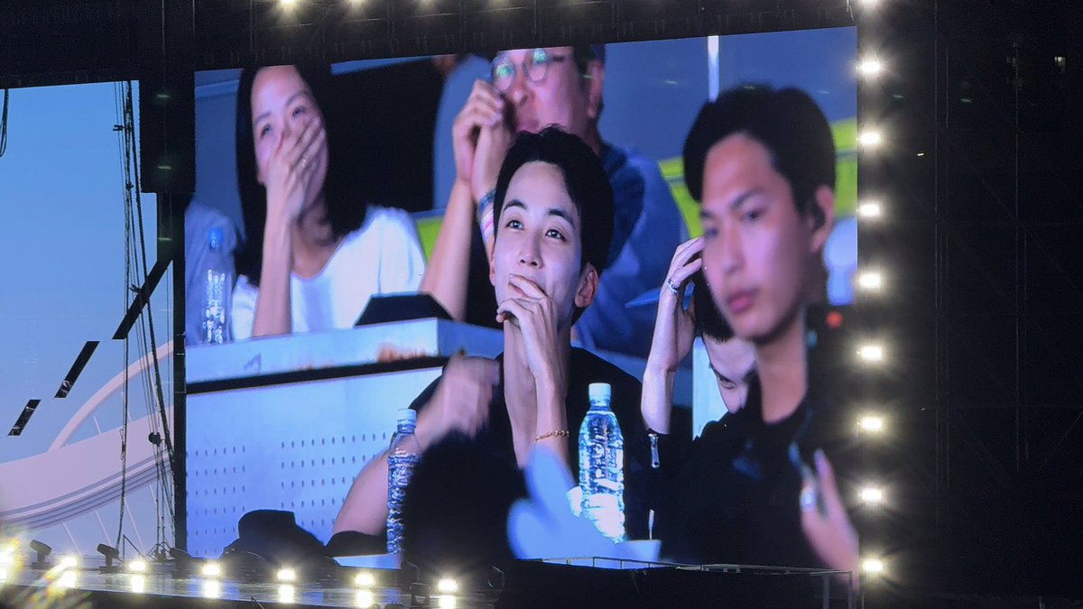 정한오빠잠깐이별할뻔한거 정말죄송하게생각하고 이렇게된김에저희다시시작합시다 

누구세요?